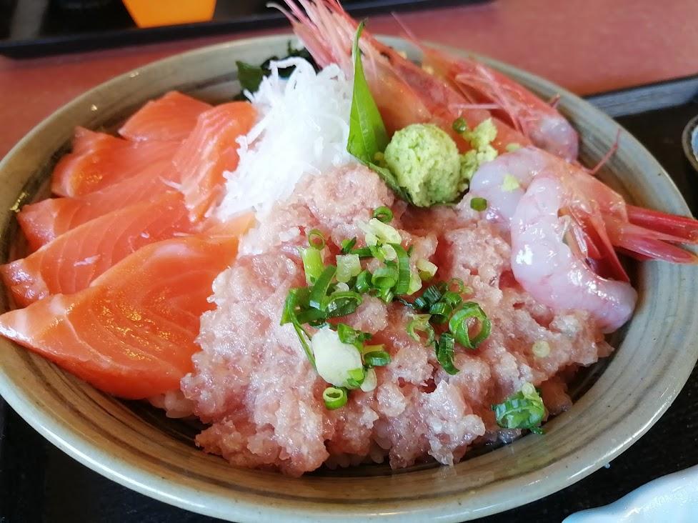 海鮮丼