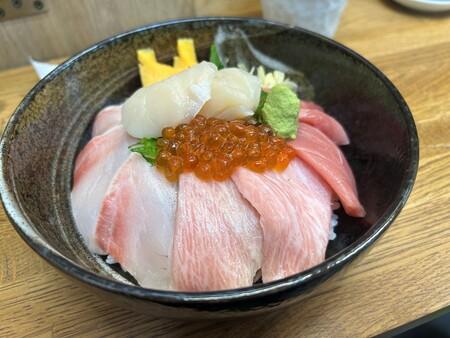 海鮮丼 (1).jpg